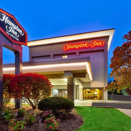 Hampton Inn Traverse City Exterior photo